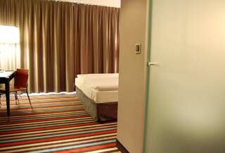 Отель Silver Hotel & Gokart Center Щецин Двухместный номер с 2 отдельными кроватями-4